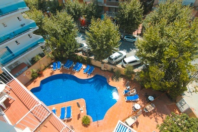 THE HOTEL - Outdoor pool