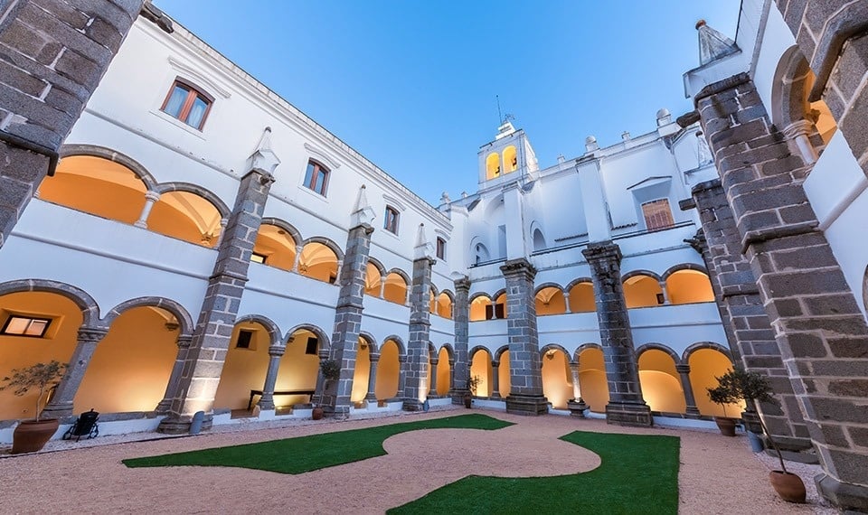 Start the New Year with a Unique Experience at Convento do Espinheiro