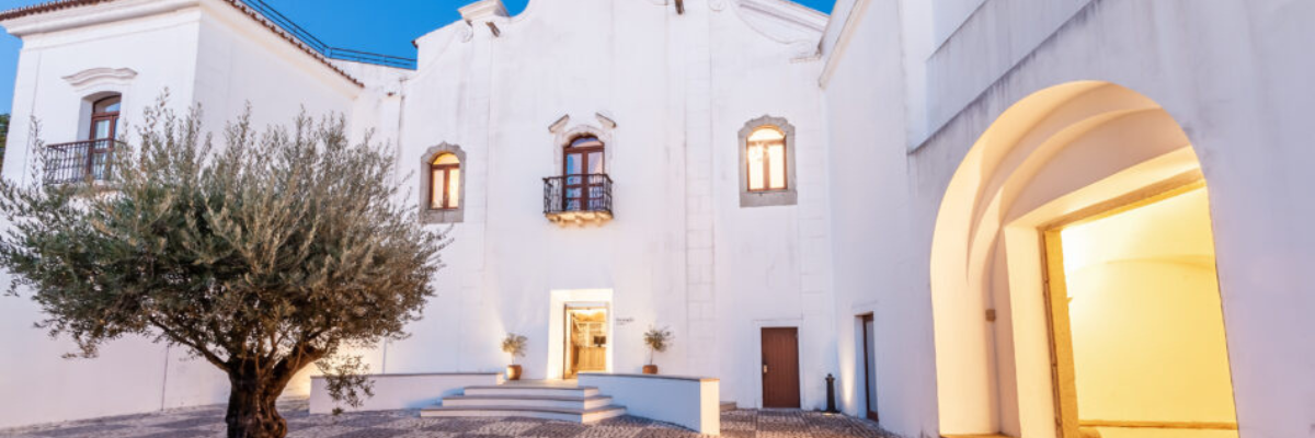 Discover The Magic Of May At The Convento Do Espinheiro!