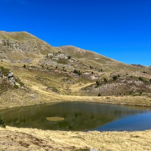 Lago de Querol en Canillo Andorra