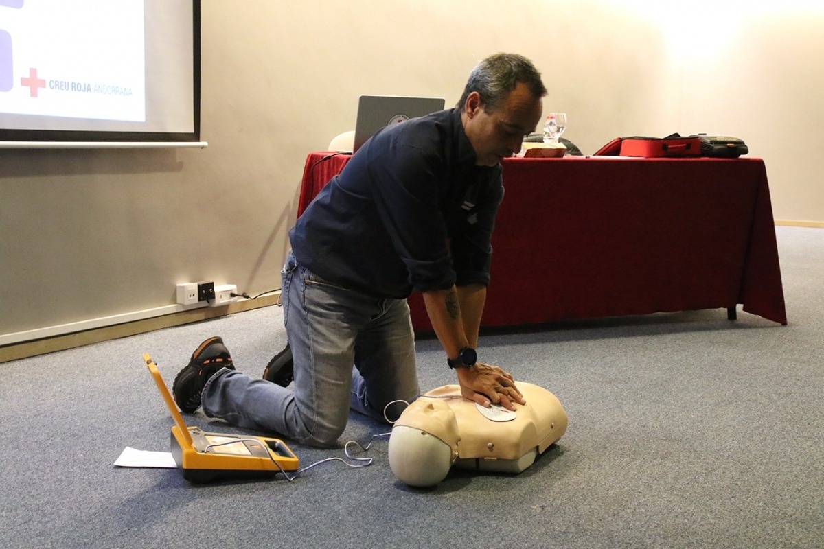 Learning to resuscitate to save lives