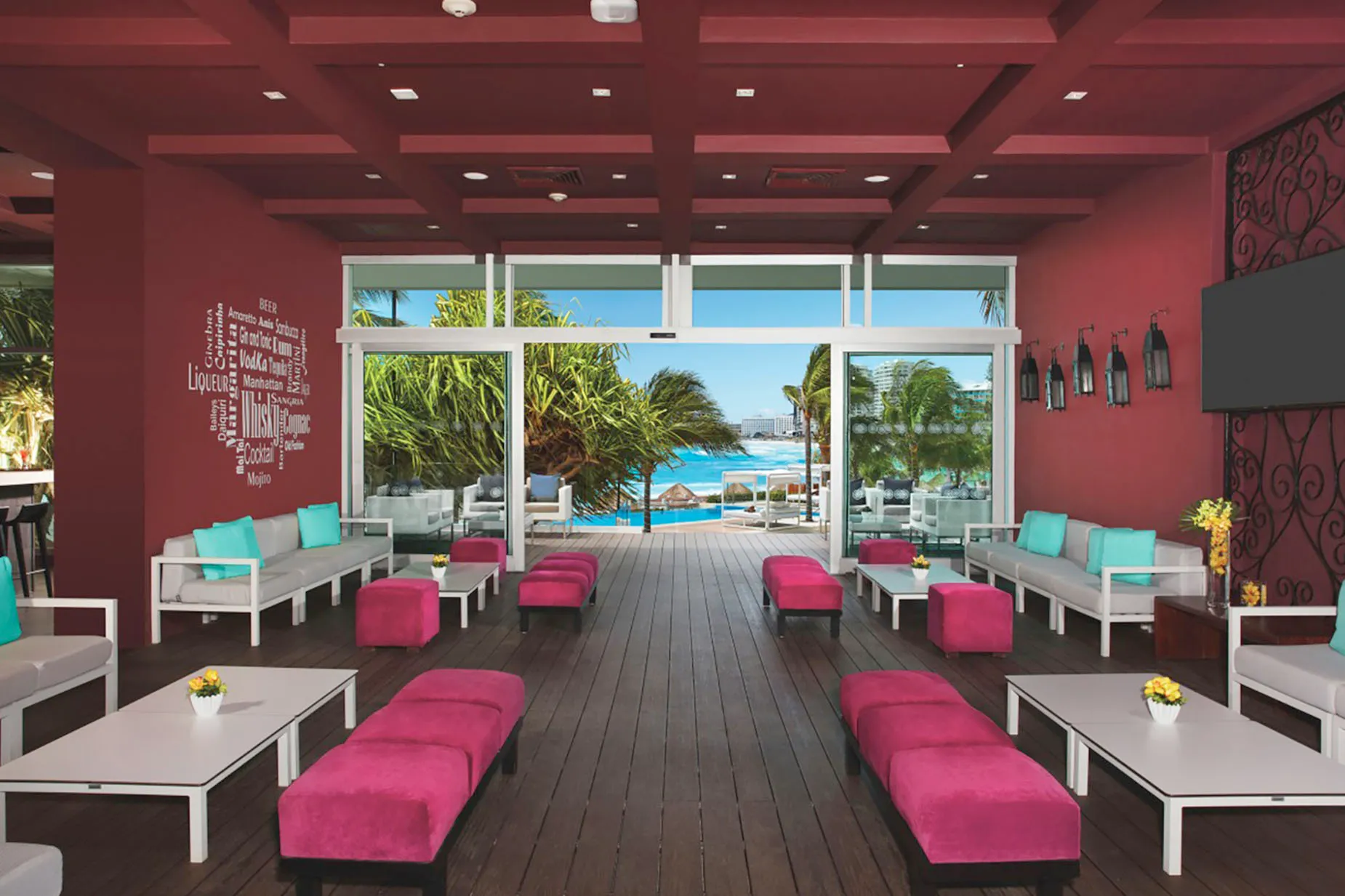 Krystal Grand Cancún