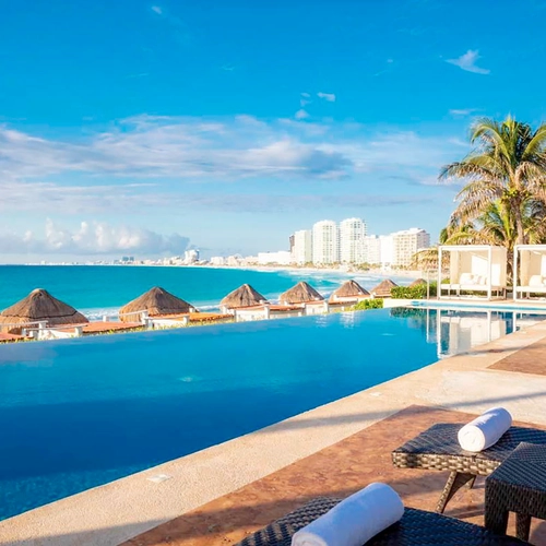 Luxury infinity pool overlooking the ocean at DEMO 3.