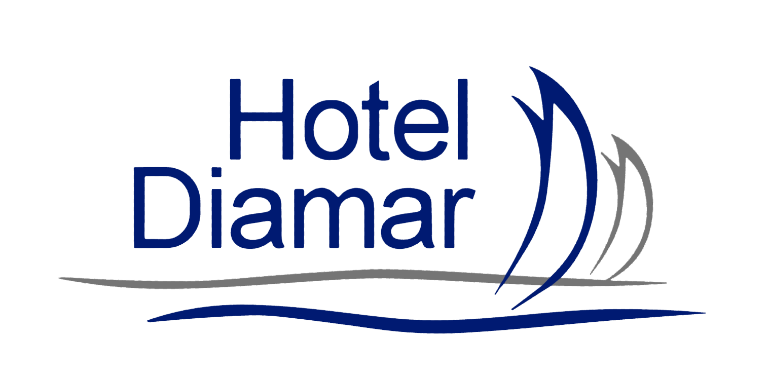 el logotipo del hotel diama es blanco y tiene un velero en él .