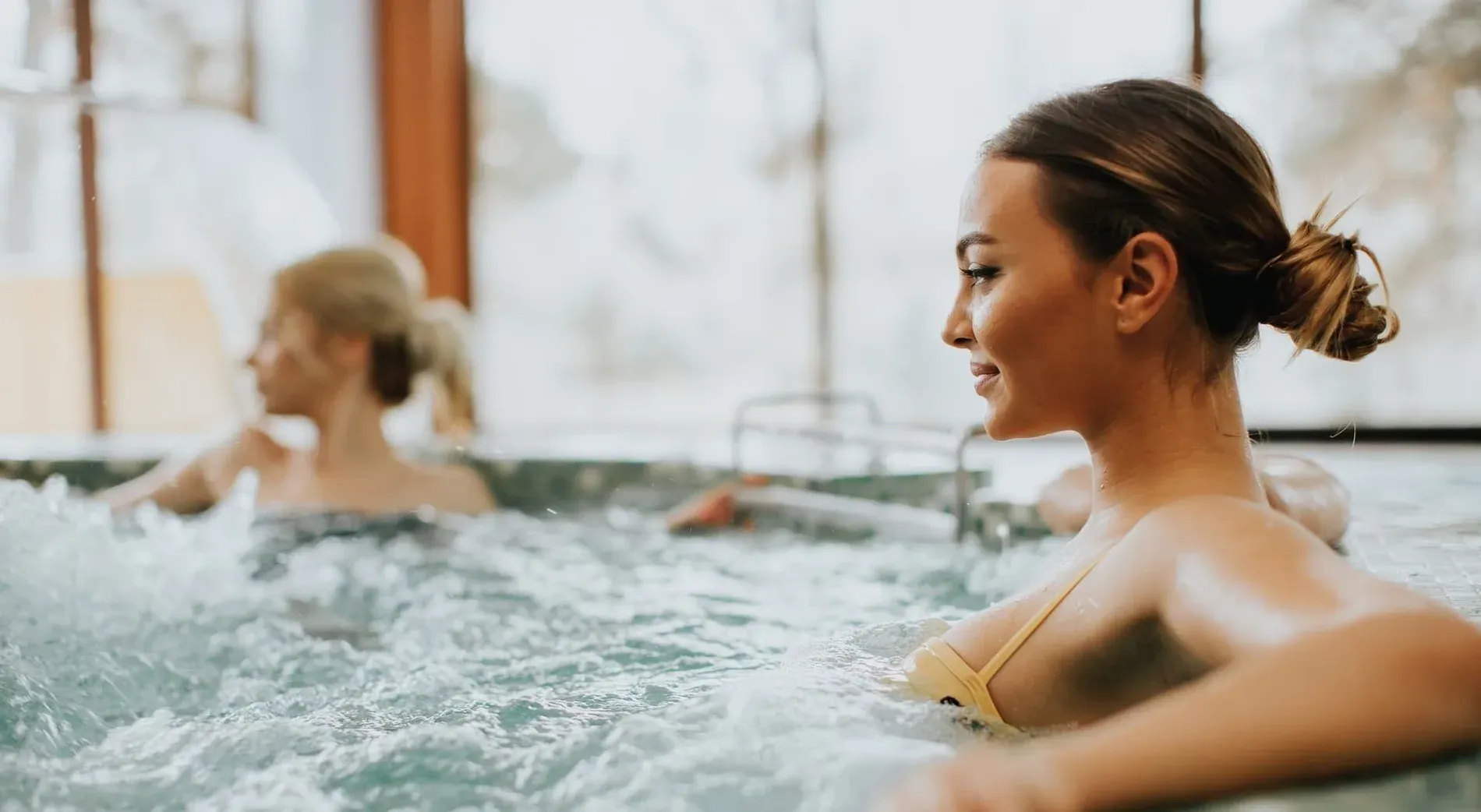 Relax in our hot tub: Sport & Spa | Services | Estival Group Hotels