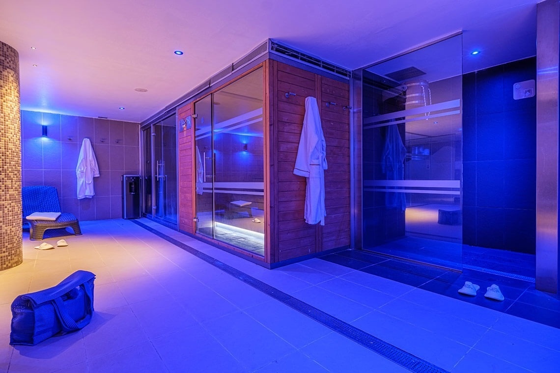 Relájate en nuestro spa: sauna, baño turco y más. Hotel Sporting Andorra | Web oficial.