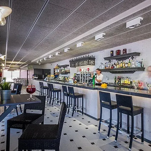 Bar acogedor en Estival Vendrell Platja | Baix Penedès, Catalunya.