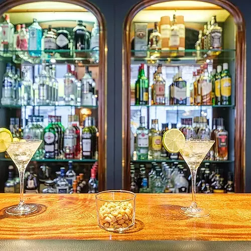 Hotel Sporting Andorra | Grandvalira Pas de la Casa | Official Web: Cocktails and bar snacks.