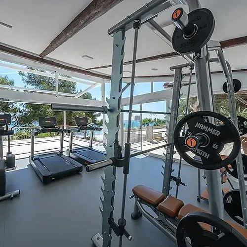 Salle de sport avec vue mer à Estival Torre de la Mora | Estival Group | Tarragone | Site officiel