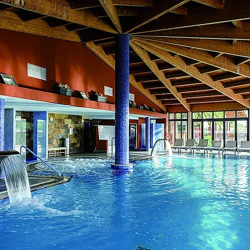 Piscina interior relaxant a Estival Eldorado Resort | Estival Group | Lloc Web Oficial