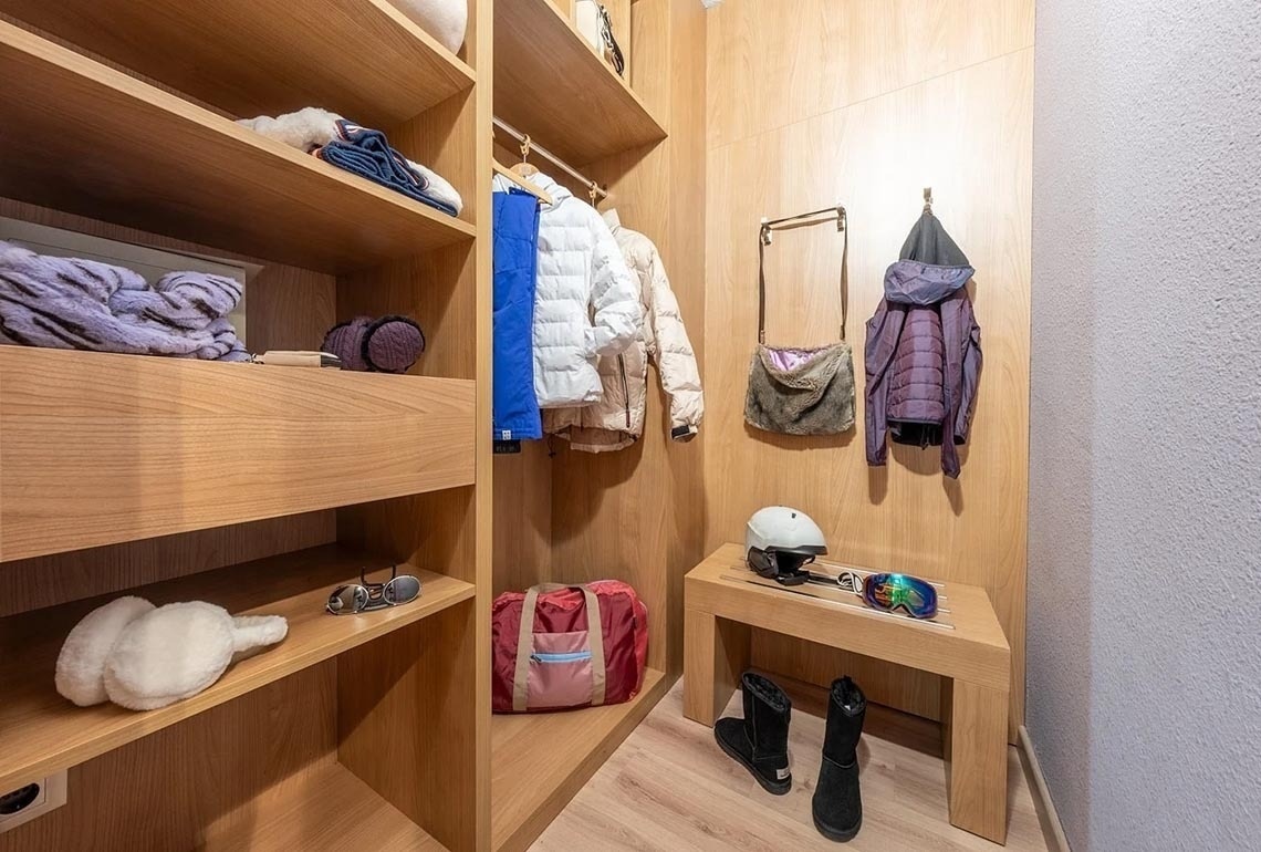 Armario para equipo de esquí en Hotel Sporting Andorra | Web oficial