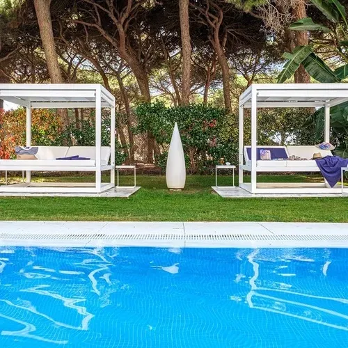 Descans de luxe al costat de la piscina | Estival Isla Cristina 4* Superior | Huelva