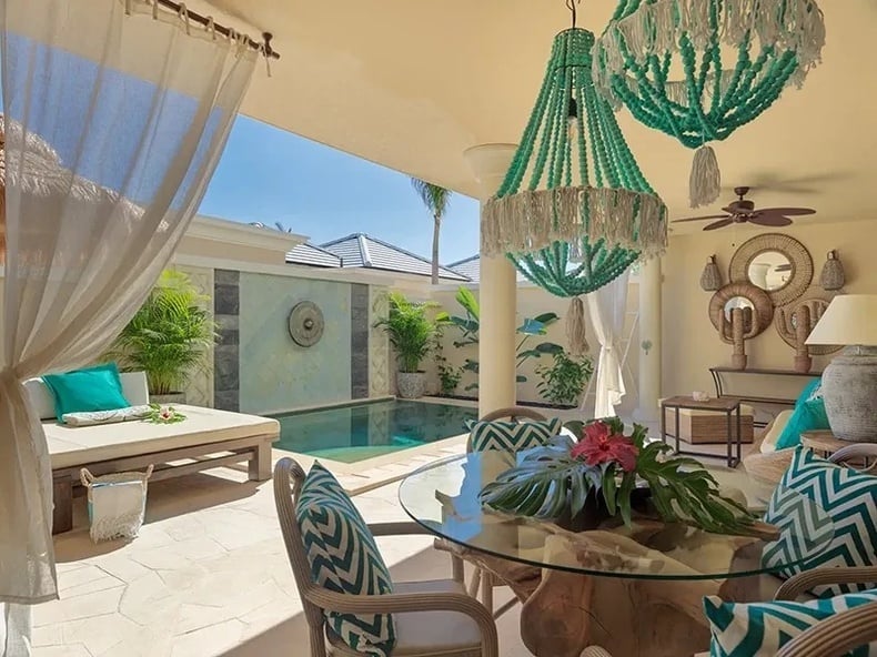 Royal River Luxury Hotel