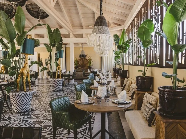 Royal River Luxury Hotel