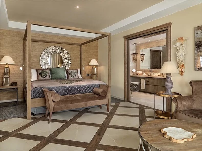 Royal River Luxury Hotel