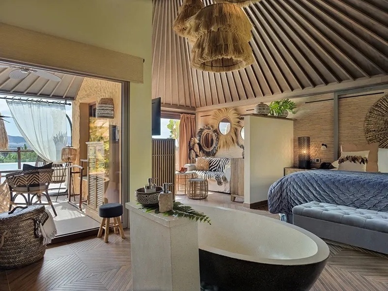 Royal River Luxury Hotel