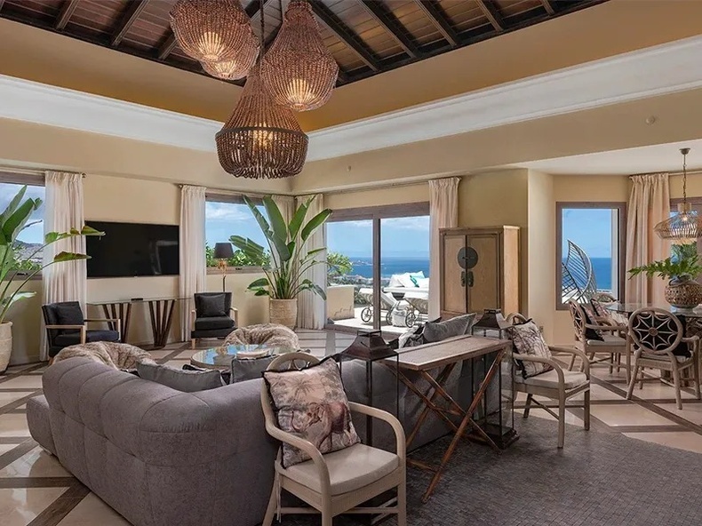 Royal River Luxury Hotel