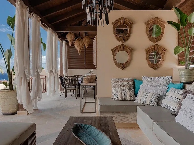 Royal River Luxury Hotel