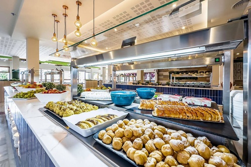 San Fermín by Dorobe: Luxurious buffet spread at Dorobe Hotels, Torremolinos.