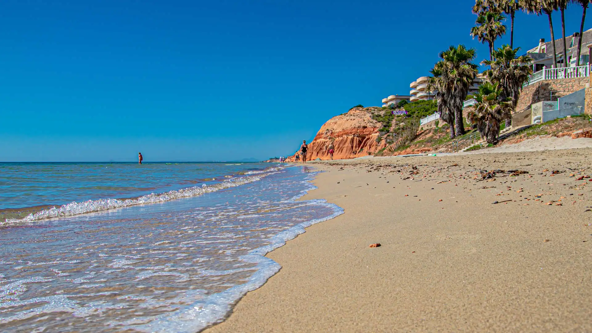 Profitez des plus belles plages d'Orihuela Costa en séjournant à Hotel Montepiedra à Campoamor.
