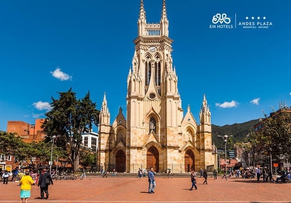 an ad for andes plaza hotels in bogota