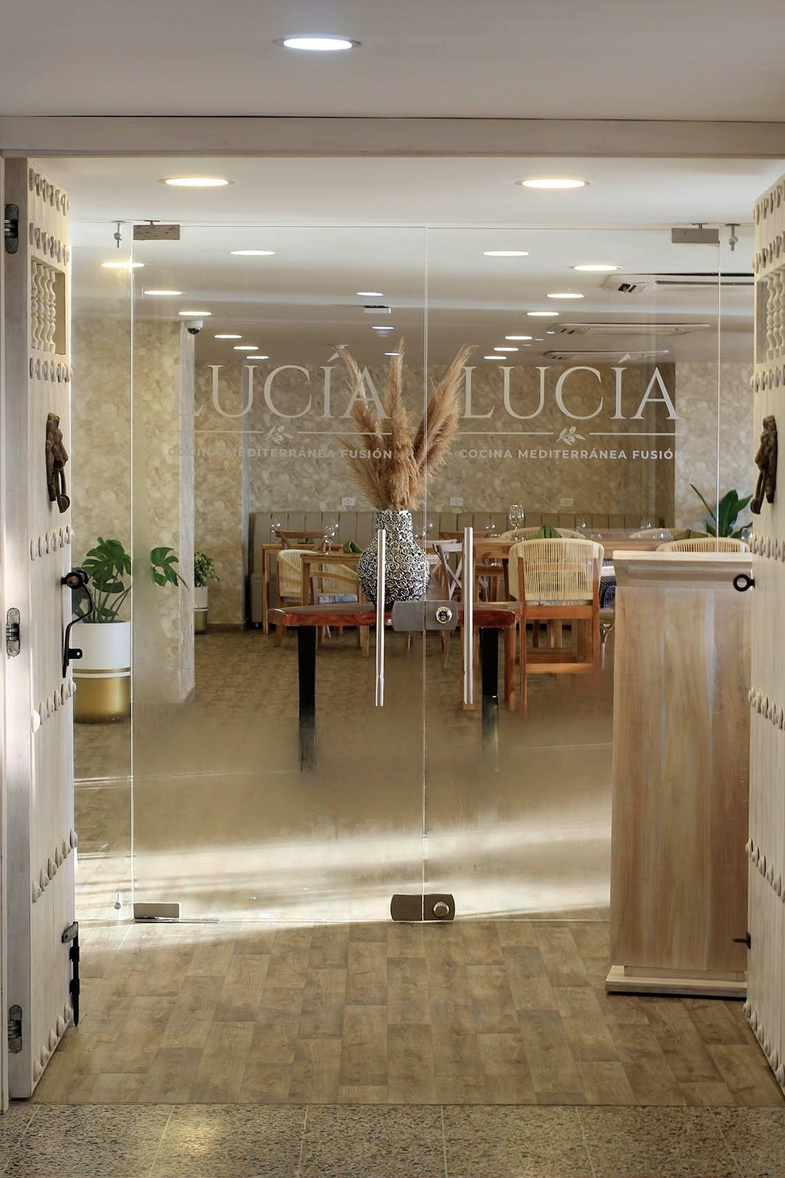 Main entrance Restaurant Bar Lucia