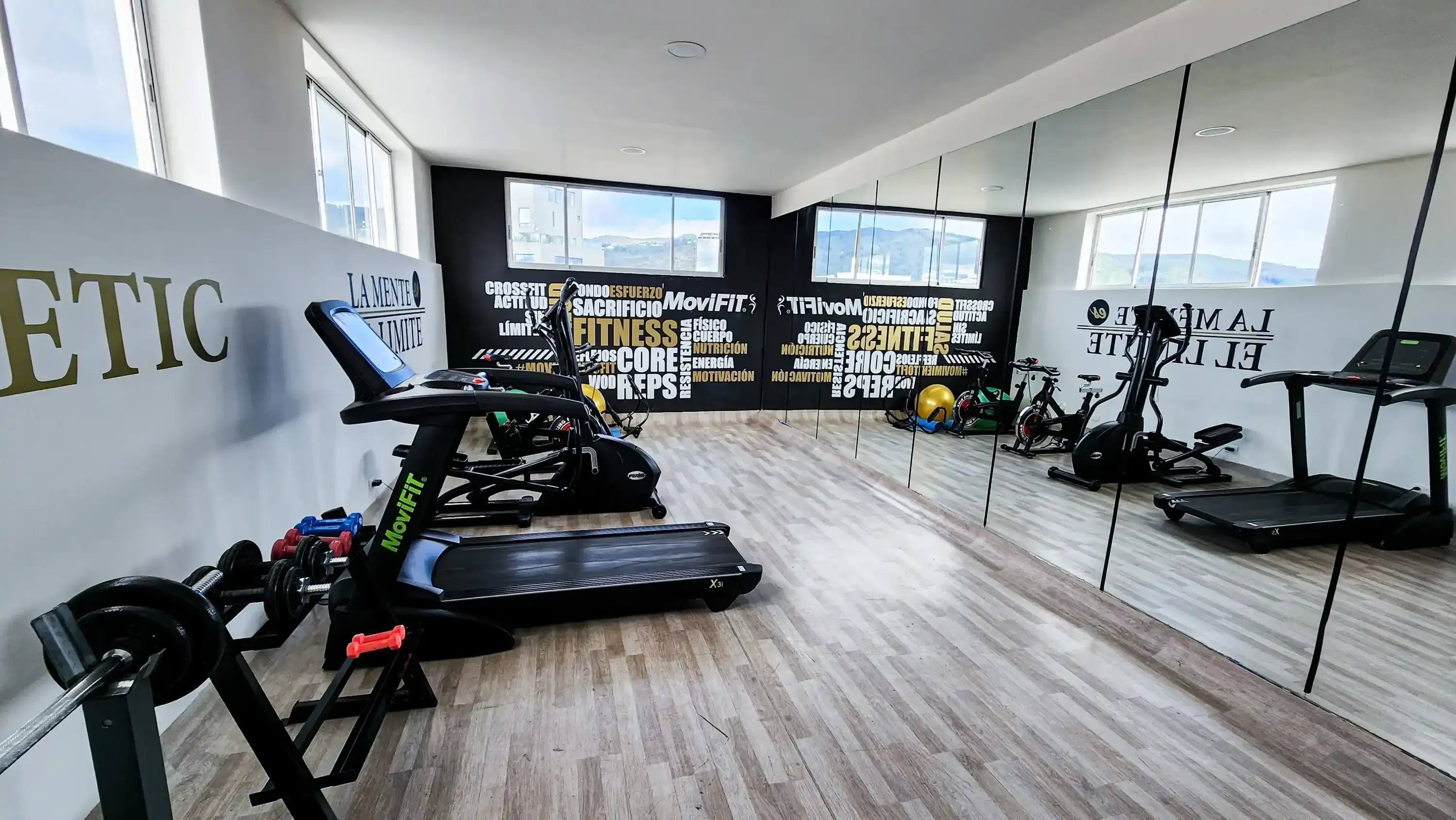 Andes Plaza Hotel Gym