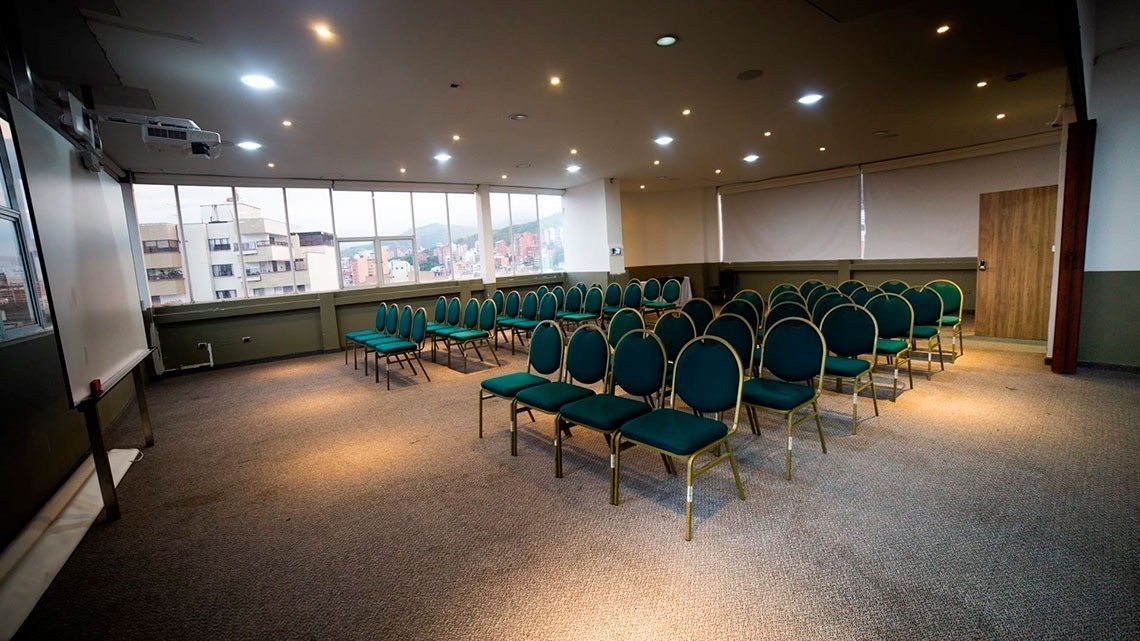 Panoramic view of the large plaza hall