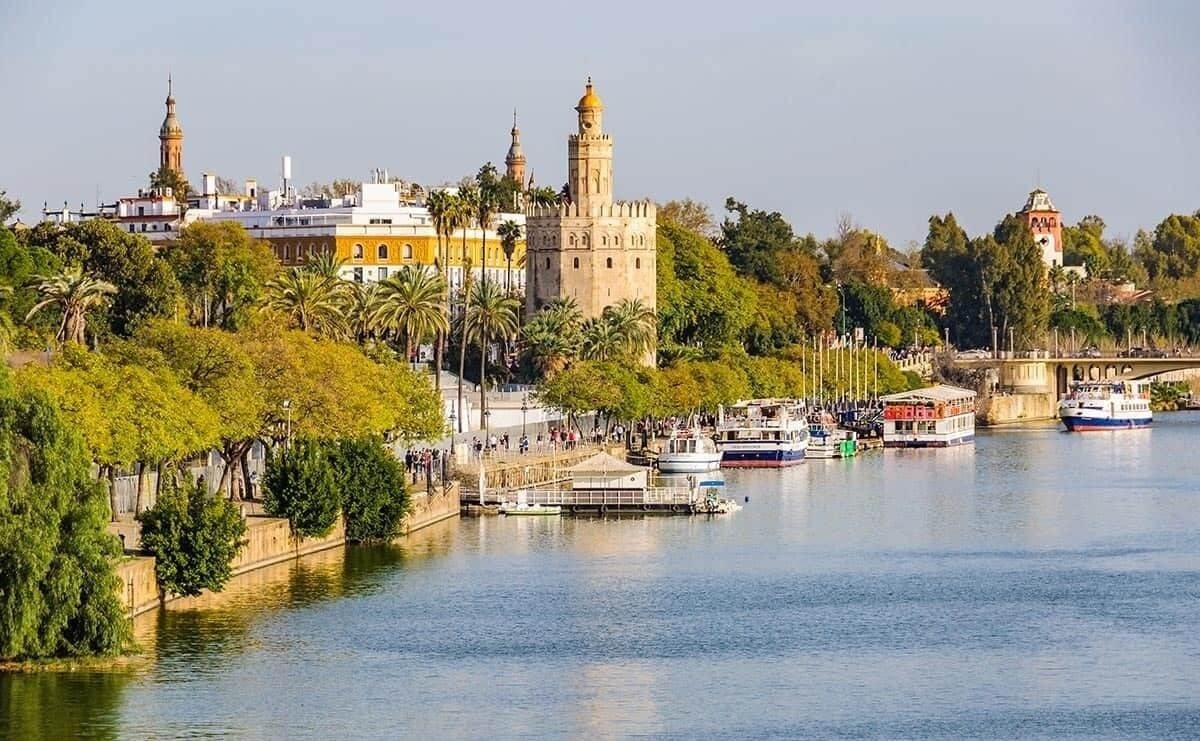 
              Sevilla a ritmo lento: viajar sin prisas