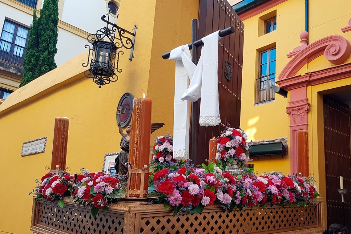
              The charm of the orange trees in Seville