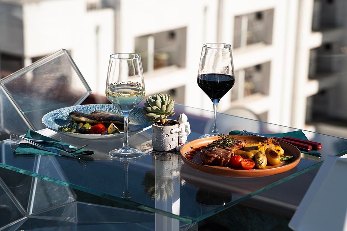 RESTAURANTE Y BAR