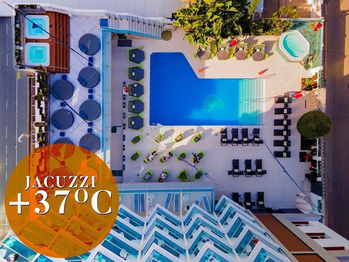 PISCINA & JACUZZI