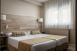 Hotel Caribou