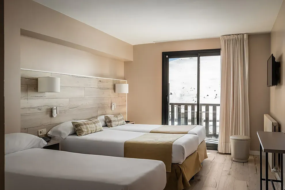 Hotel Caribou