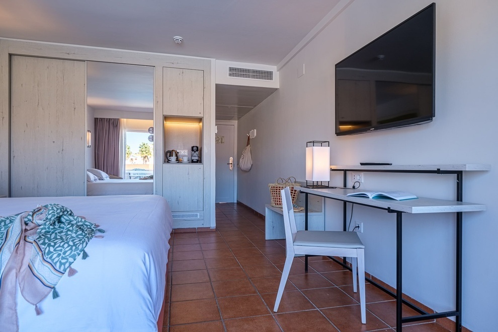 Oassium Hotel at Estival Park