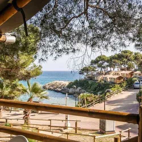 Estival Torre de la Mora : view from bungalow to sea, Tarragone
