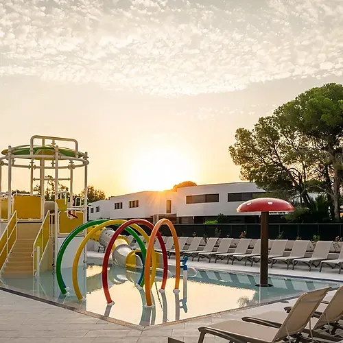 Estival Maramar Spielplatz & Pool. Jetzt buchen | Estival Group | Tarragona.