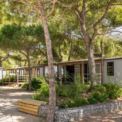 Chalets de luxe à Estival Torre de la Mora, Tarragone. Réservez sur le site officiel Estival Group.