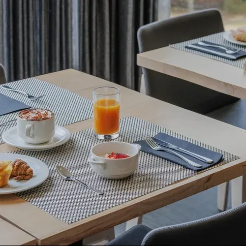 Enjoy a delicious breakfast at Hotel Vilamari Barcelona | Estival Group, with coffee, pastries & juice.