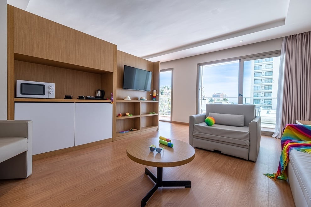 Estival Torrequebrada