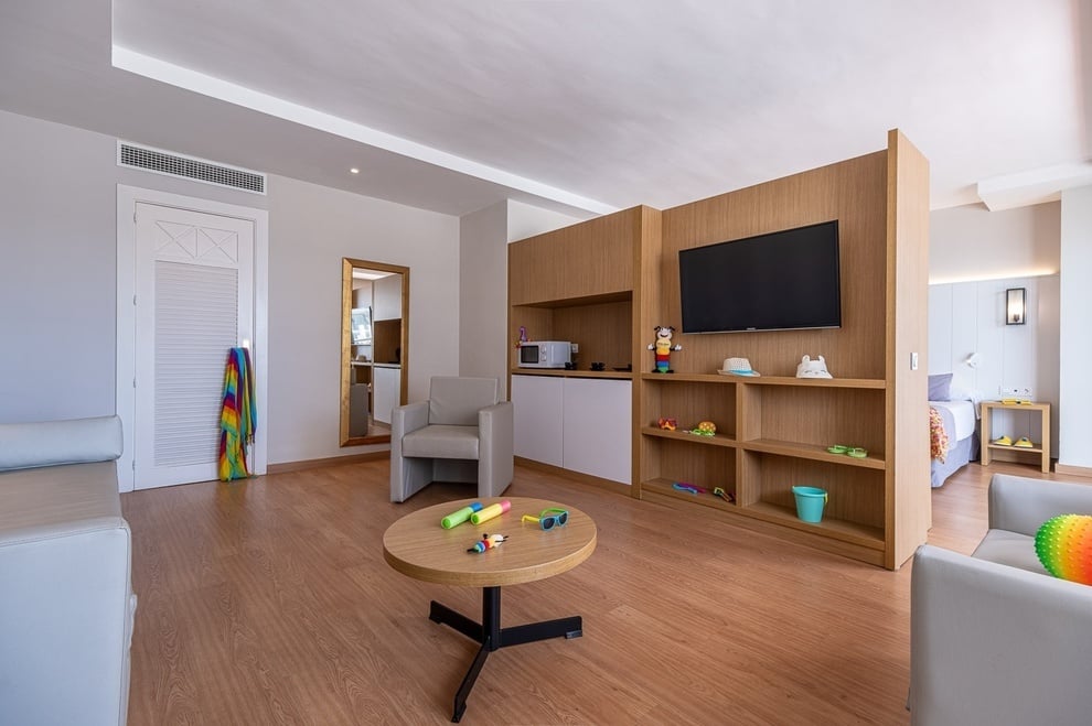 Estival Torrequebrada