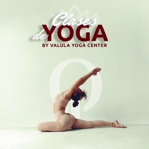 ein Bild einer Frau in einer Yogaposition mit dem Titel clases de yoga by valula yoga center