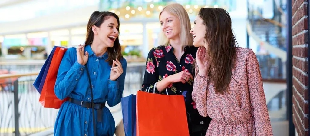 
              Essential shopping centers in Valencia