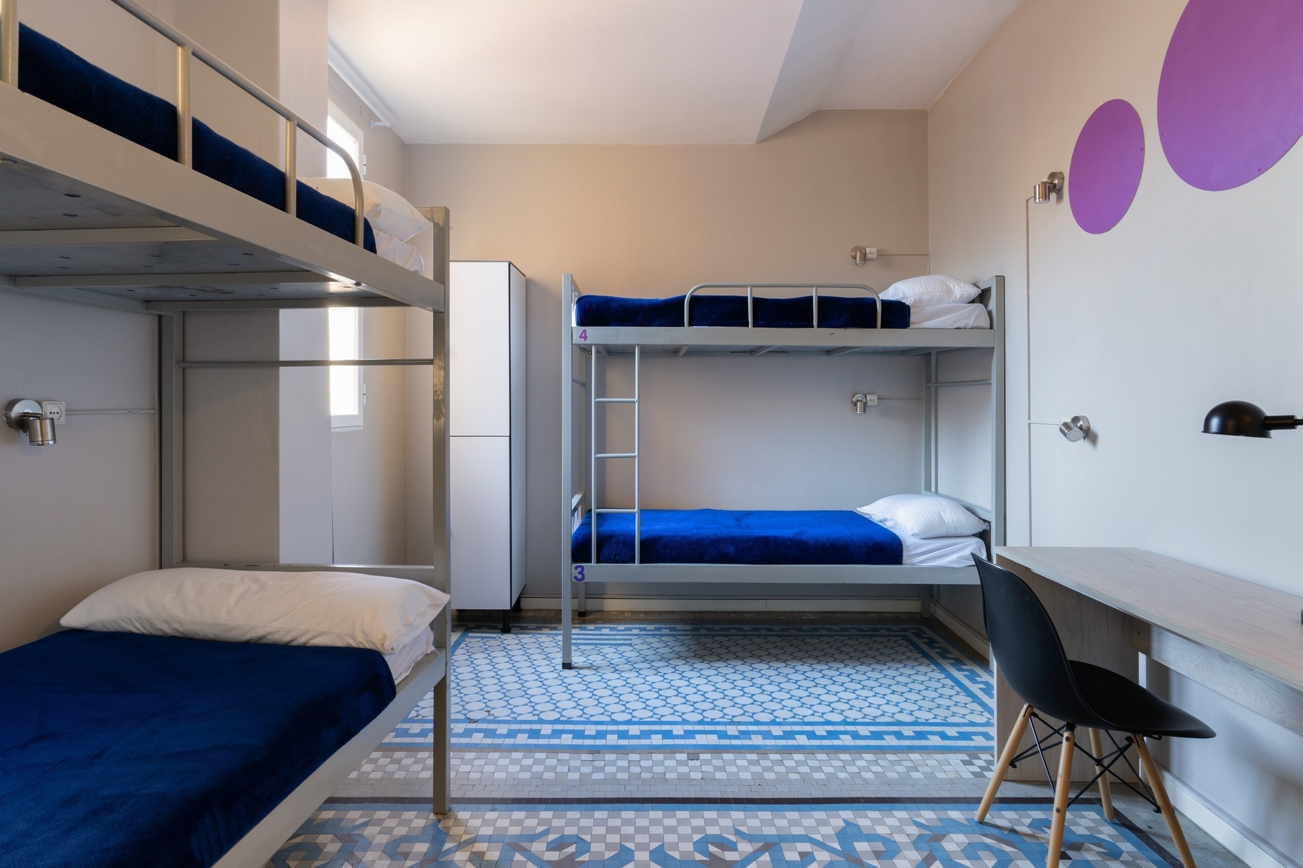 Feet Up Hostels