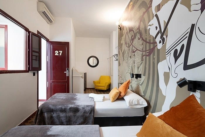 Feet Up Hostels