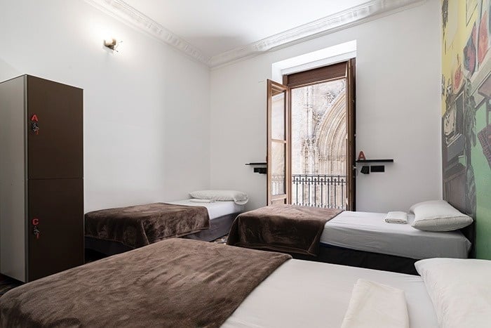 Feet Up Hostels