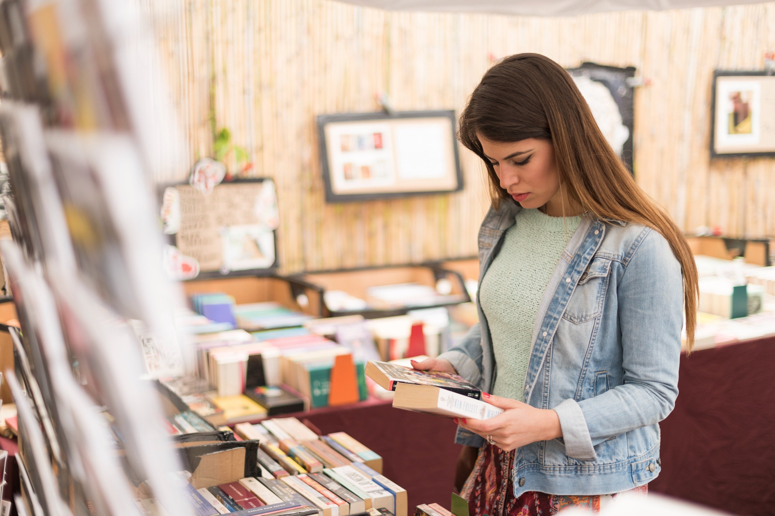 
              Valencia celebra el día del Libro con una completisima programación