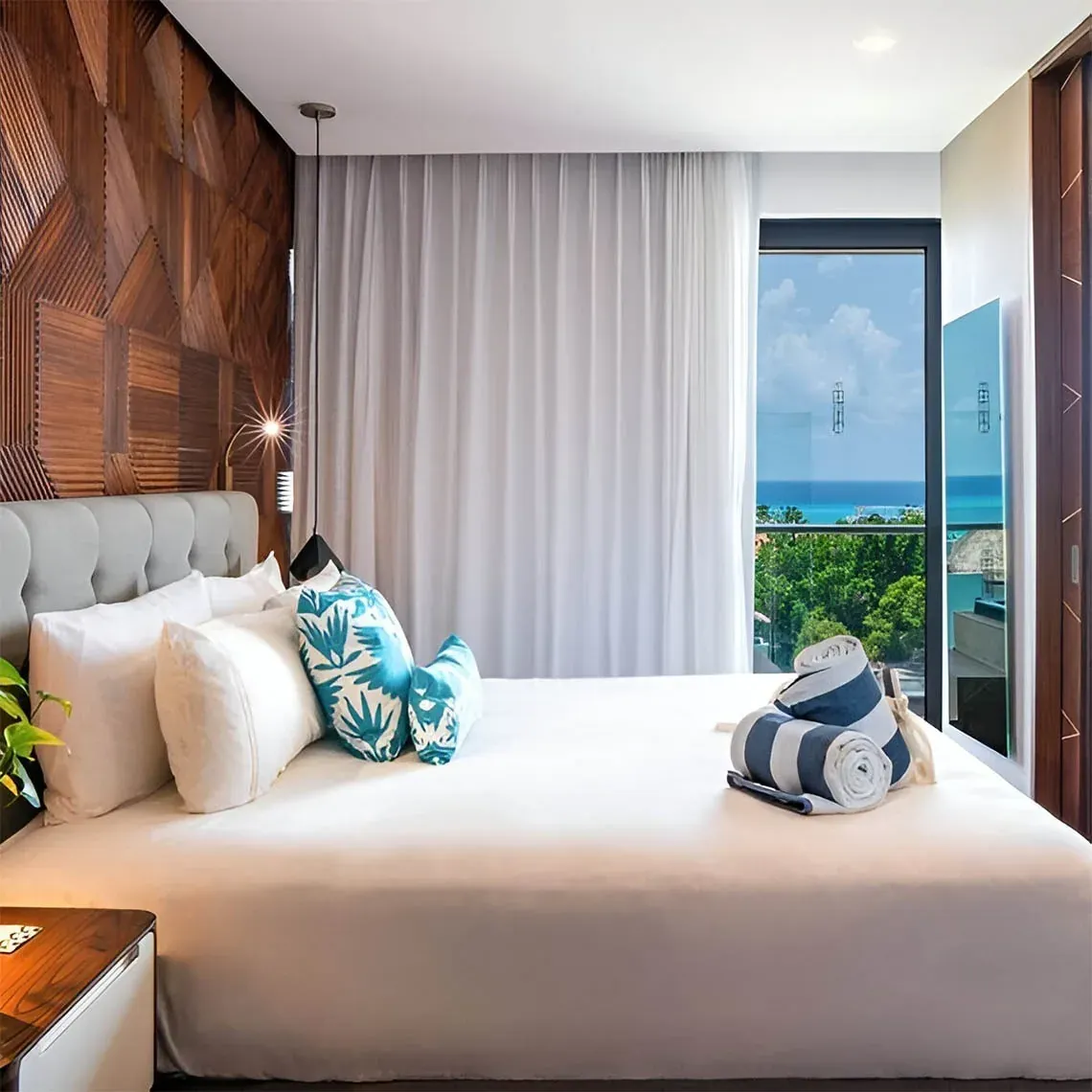 Suite de lujo The Fives Corpo con vista al mar Caribe.