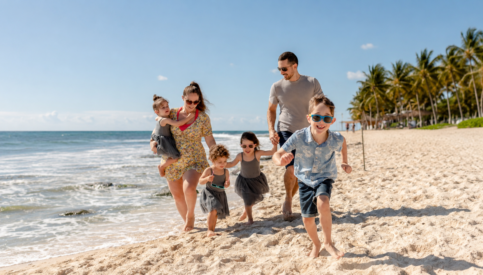 Family enjoying the beach | All-inclusive family hotel in Riviera Maya