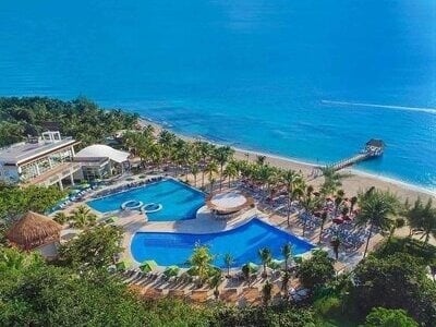 The Fives Beach Hotel